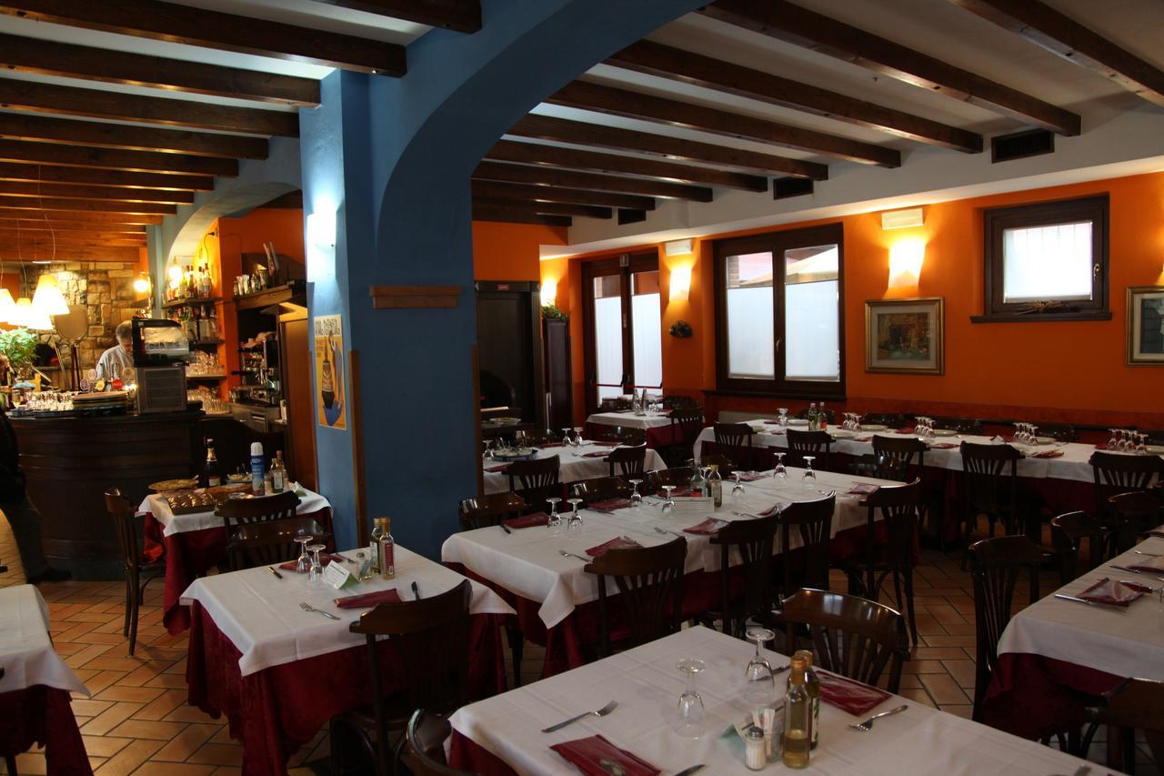 Hotel Il Borghetto Bariano Bagian luar foto